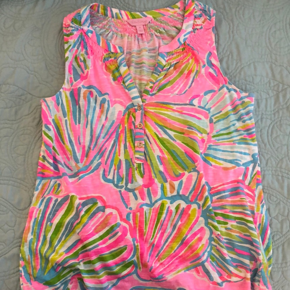 Fun Lilly Pulitzer top